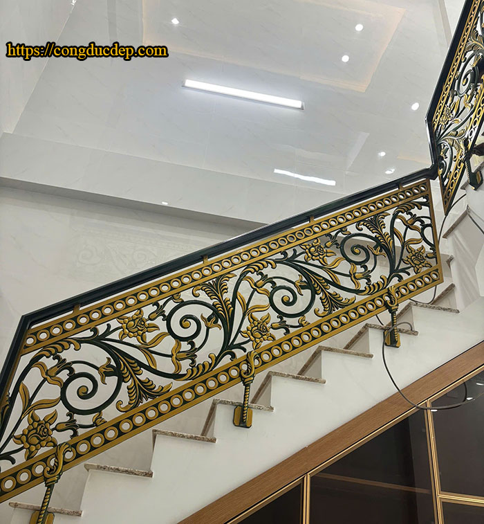 Cầu thang nhôm đúc chất lượng cao